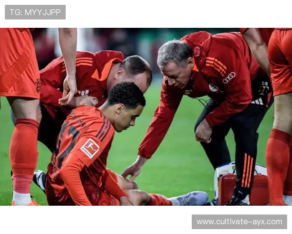 欧冠最新战报：豪门激战惊现逆转，球迷热议战术变化