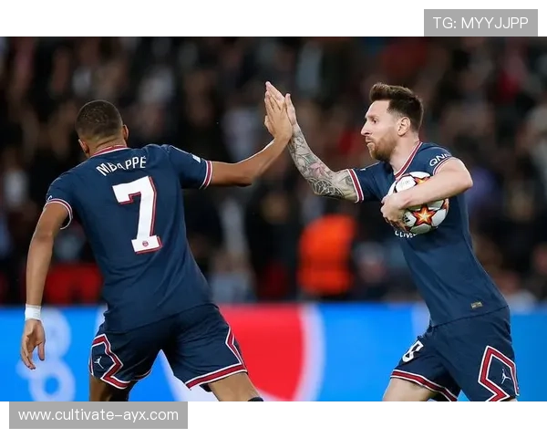 梅西转会巴黎圣日耳曼后表现不佳 引发球迷和媒体热议